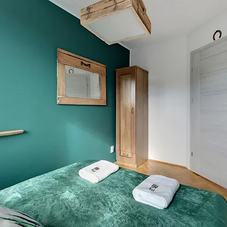 Apartment Ms Matros Iv *
